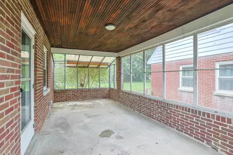 Exterior - 4712 Basil Ln, Cincinnati, OH 45238 photo 4 of 11