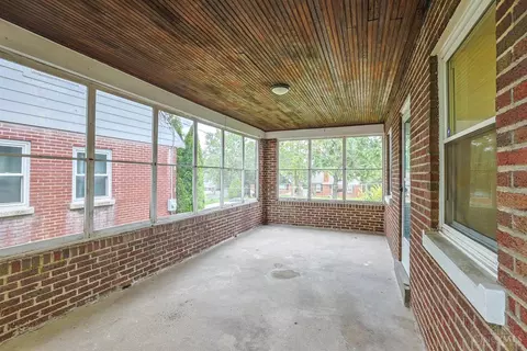 Exterior - 4712 Basil Ln, Cincinnati, OH 45238 photo 5 of 11