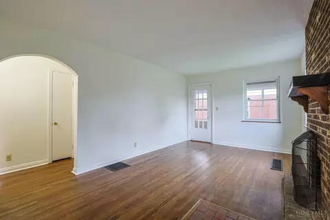 Living - 4712 Basil Ln, Cincinnati, OH 45238 photo 4 of 4