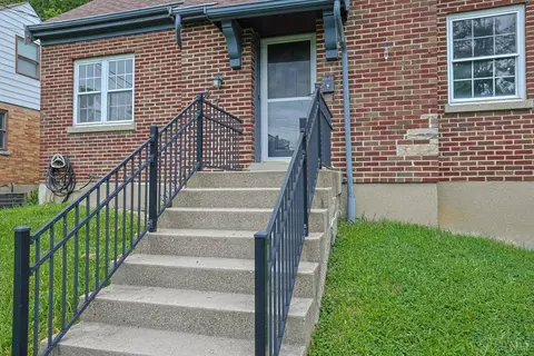 Exterior - 4712 Basil Ln, Cincinnati, OH 45238 photo 3 of 11