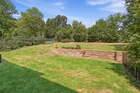 Exterior - 7194 Regiment Dr, Cincinnati, OH 45244 photo 6 of 12