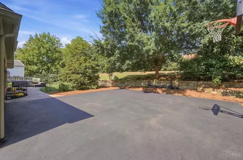 Exterior - 7194 Regiment Dr, Cincinnati, OH 45244 photo 12 of 12