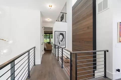 Entry Way - 3315 Menlo Ave, Cincinnati, OH 45208 photo 8 of 19