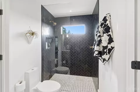 Bath - 3315 Menlo Ave, Cincinnati, OH 45208 photo 5 of 6