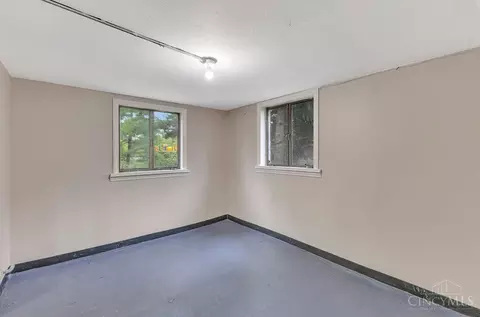 Bedroom - 253 Ohio Ave, Reading, OH 45215 photo 7 of 7