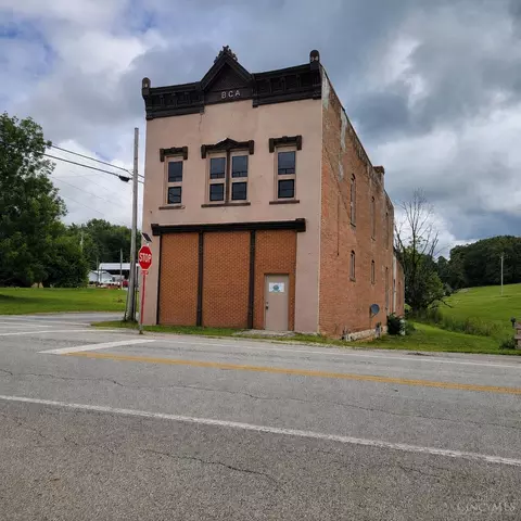 104 Main St, Sinking Spring, OH 45172