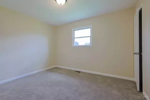 Bedroom - 708 Main St, Blanchester, OH 45107 photo 4 of 7