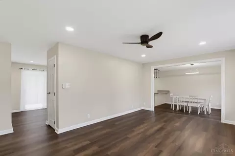 Living - 8265 Forest Rd, Cincinnati, OH 45255 photo 5 of 7
