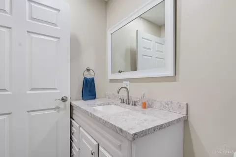 Bath - 8265 Forest Rd, Cincinnati, OH 45255 photo 3 of 8