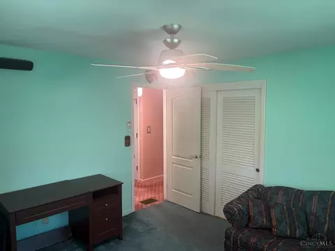 Bedroom - 7755 Pfeiffer Rd, Montgomery, OH 45242 photo 2 of 6