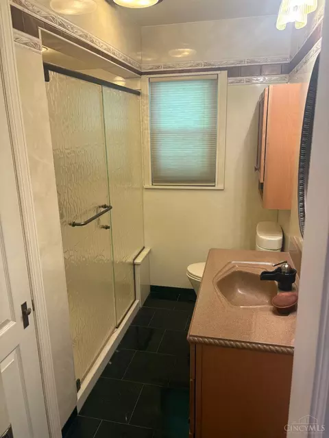 Bath - 7755 Pfeiffer Rd, Montgomery, OH 45242 photo 1 of 5