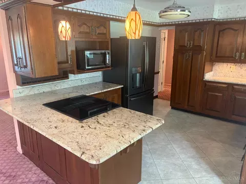 Kitchen - 7755 Pfeiffer Rd, Montgomery, OH 45242 photo 3 of 4
