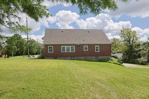 Exterior - 2312 Compton Rd, Cincinnati, OH 45231 photo 6 of 9