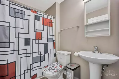 Bath - 5970 Colerain Ave, Cincinnati, OH 45239 photo 1 of 2
