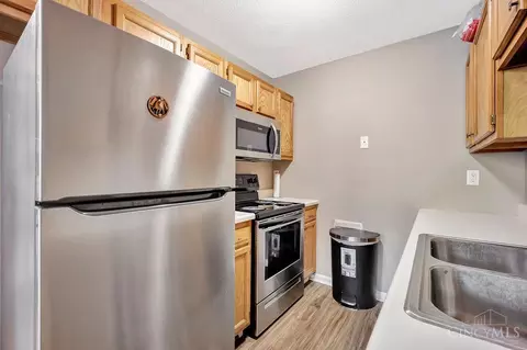 Kitchen - 5970 Colerain Ave, Cincinnati, OH 45239 photo 1 of 3