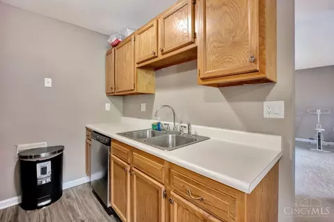 Kitchen - 5970 Colerain Ave, Cincinnati, OH 45239 photo 2 of 3