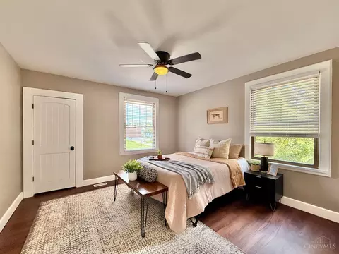 Bedroom - 1602 Rose Pl, Cincinnati, OH 45237 photo 1 of 10