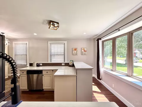 Kitchen - 1602 Rose Pl, Cincinnati, OH 45237 photo 8 of 8