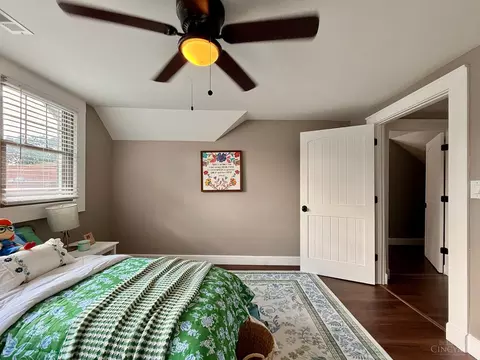 Bedroom - 1602 Rose Pl, Cincinnati, OH 45237 photo 10 of 10