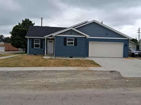 70 Church St, New Vienna, OH 45159