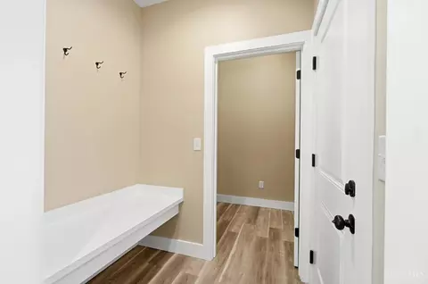 Entry Way - 1006 Harrogate Ct, Forest Park, OH 45240 photo 7 of 12