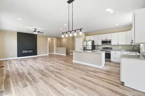Living - 1006 Harrogate Ct, Forest Park, OH 45240 photo 4 of 4