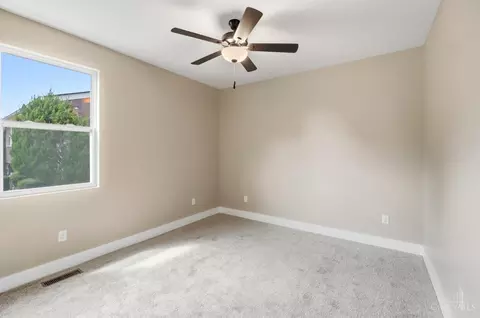 Bedroom - 1006 Harrogate Ct, Forest Park, OH 45240 photo 4 of 10