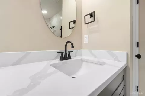 Bath - 1006 Harrogate Ct, Forest Park, OH 45240 photo 4 of 17