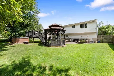 Exterior - 2220 Miles Rd, Cincinnati, OH 45231 photo 4 of 6