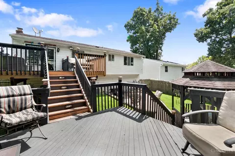 Exterior - 2220 Miles Rd, Cincinnati, OH 45231 photo 5 of 6