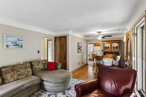 Living - 10581 Chipstone Dr, Harrison, OH 45030 photo 6 of 6