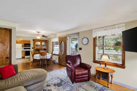 Living - 10581 Chipstone Dr, Harrison, OH 45030 photo 5 of 6