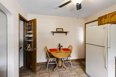 Kitchen - 10581 Chipstone Dr, Harrison, OH 45030 photo 5 of 5
