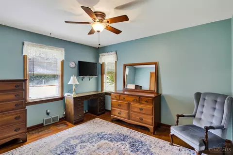Bedroom - 10581 Chipstone Dr, Harrison, OH 45030 photo 4 of 6
