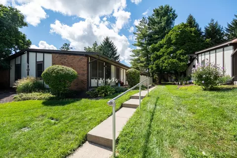 9447 Willowgate Dr, Colerain Twp, OH 45251