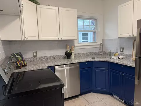 Kitchen - 7008 Grace Ave, Cincinnati, OH 45227 photo 1 of 2