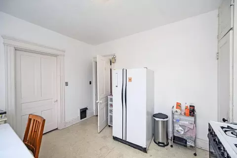 Kitchen - 2220 Eureka Ter, Cincinnati, OH 45219 photo 7 of 7