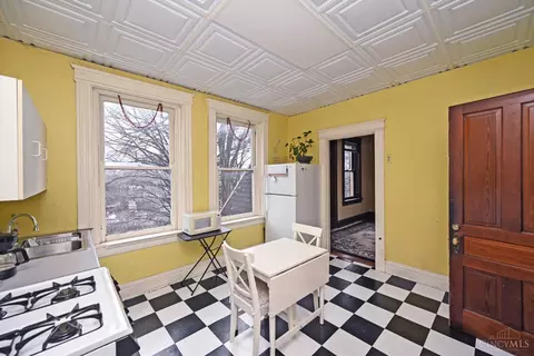 Kitchen - 2220 Eureka Ter, Cincinnati, OH 45219 photo 3 of 7