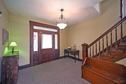 Entry Way - 2220 Eureka Ter, Cincinnati, OH 45219 photo 1 of 5