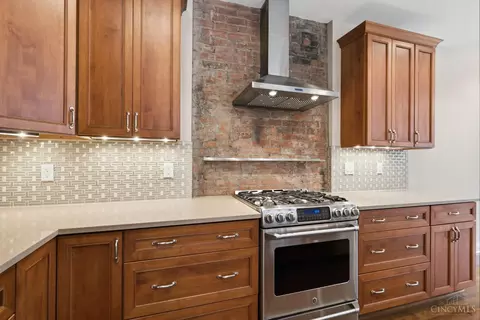 Kitchen - 1329 Republic St, Cincinnati, OH 45202 photo 6 of 6