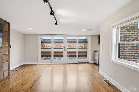 Living - 1329 Republic St, Cincinnati, OH 45202 photo 8 of 9