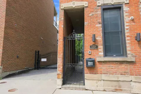 Exterior - 1329 Republic St, Cincinnati, OH 45202 photo 13 of 17