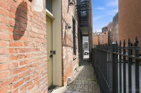 Exterior - 1329 Republic St, Cincinnati, OH 45202 photo 3 of 17