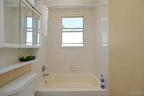Bath - 608 Orient Ave, Cincinnati, OH 45232 photo 2 of 2