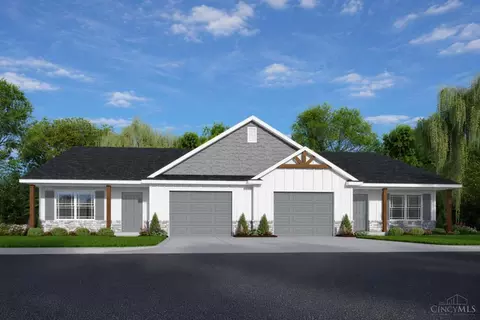2091 Pine Forest Dr, Miamisburg, OH 45342