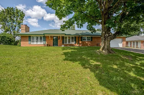 141 Greenhill Rd, Dayton, OH 45405
