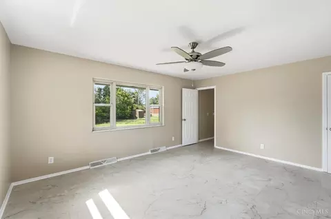 Bedroom - 8929 Cavalier Dr, Cincinnati, OH 45231 photo 1 of 6