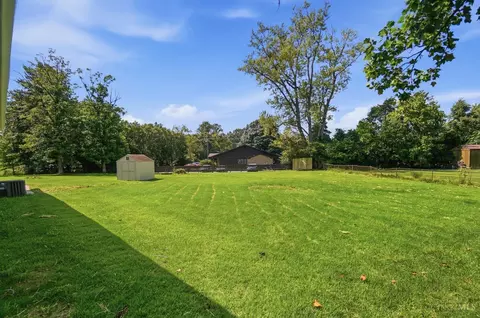 Exterior - 8929 Cavalier Dr, Cincinnati, OH 45231 photo 6 of 10