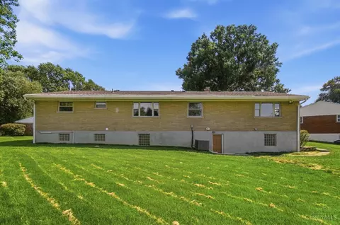 Exterior - 8929 Cavalier Dr, Cincinnati, OH 45231 photo 5 of 10