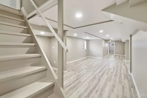 Entry Way - 8929 Cavalier Dr, Cincinnati, OH 45231 photo 1 of 1